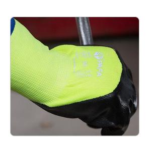 China 7 Gauge Terry Brushed Liner Winter Warm Industrial Nitrile Gloves on sale
