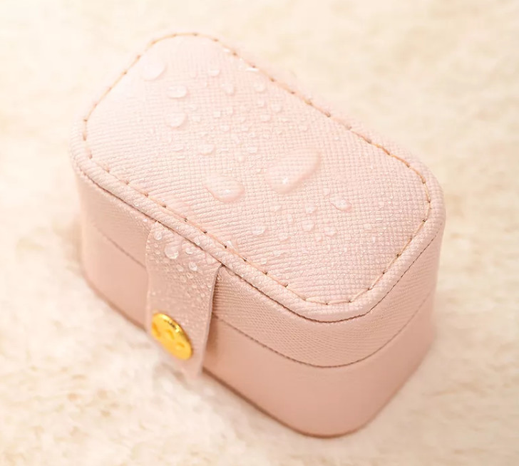 China ODM Mini Travel Jewelry Box Organizer Emboss PU Leather Portable SGS on sale