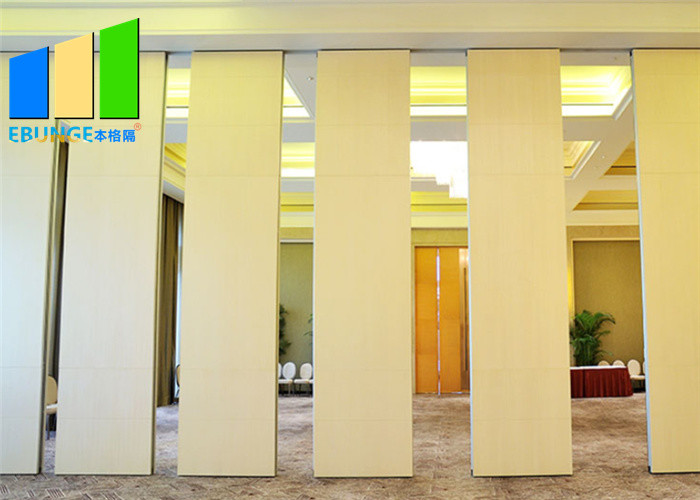 Best Customized Leather Folding Wooden Demountable Acoustic Partition Wall For Office wholesale