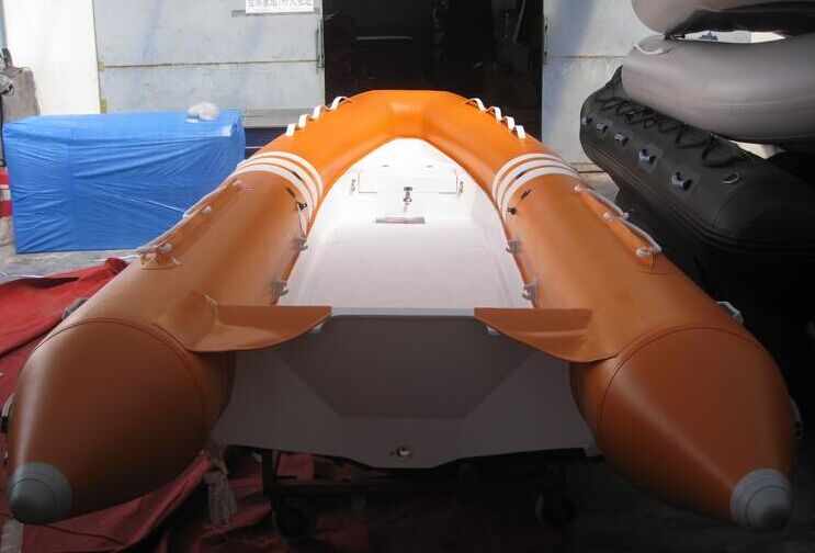China Glass Fiber RIB Inflatable Rubber Motor Boat with Outboard Engine on sale