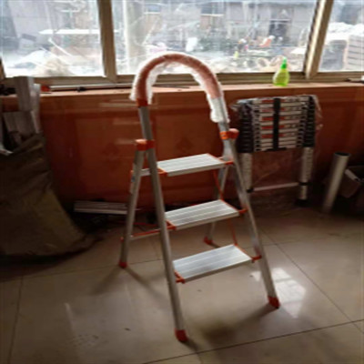 China Household 3 Step Aluminum Ladder  Kitchen 3 Step Folding Ladder on sale