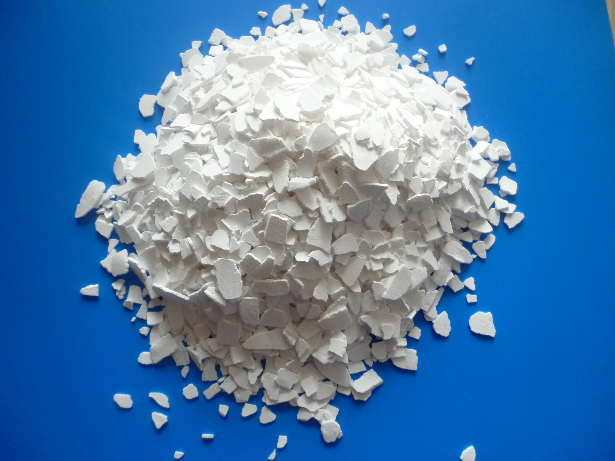 China Industrial Grade 74% 77% 94% Calcium Chloride on sale