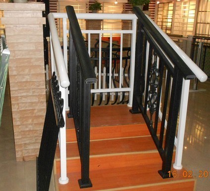 China Extrusion Aluminum Hand Railings / aluminum deck railing For decorative on sale