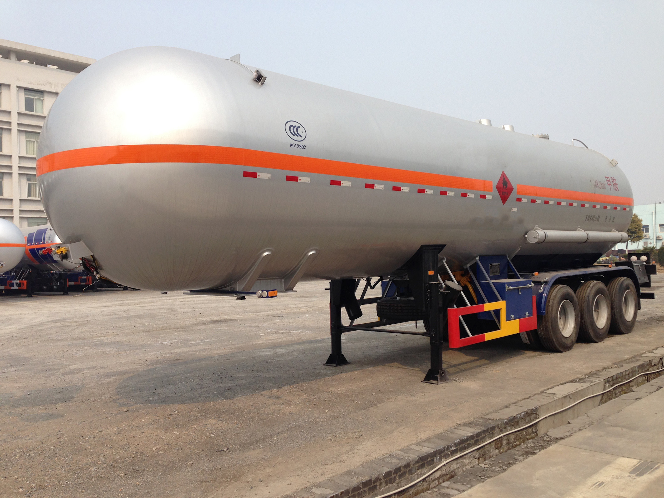 China 51000L 3 axles  Liquefied Petroleum Gas LPG Lorry Tank Semi Trailer	 9513GYQ on sale
