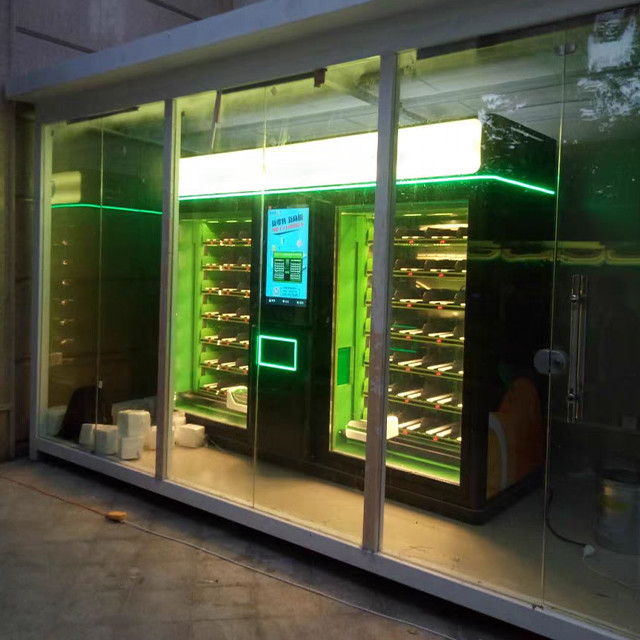 China Solar Powered Coin Operated Ice Vending Machine With Fresh 100% Juice on sale