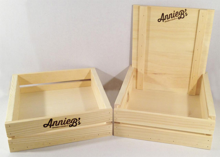 China Hinged Lid Pine Wooden Storage Box Custom Logo Simple Style Large Pine Toy Box China on sale