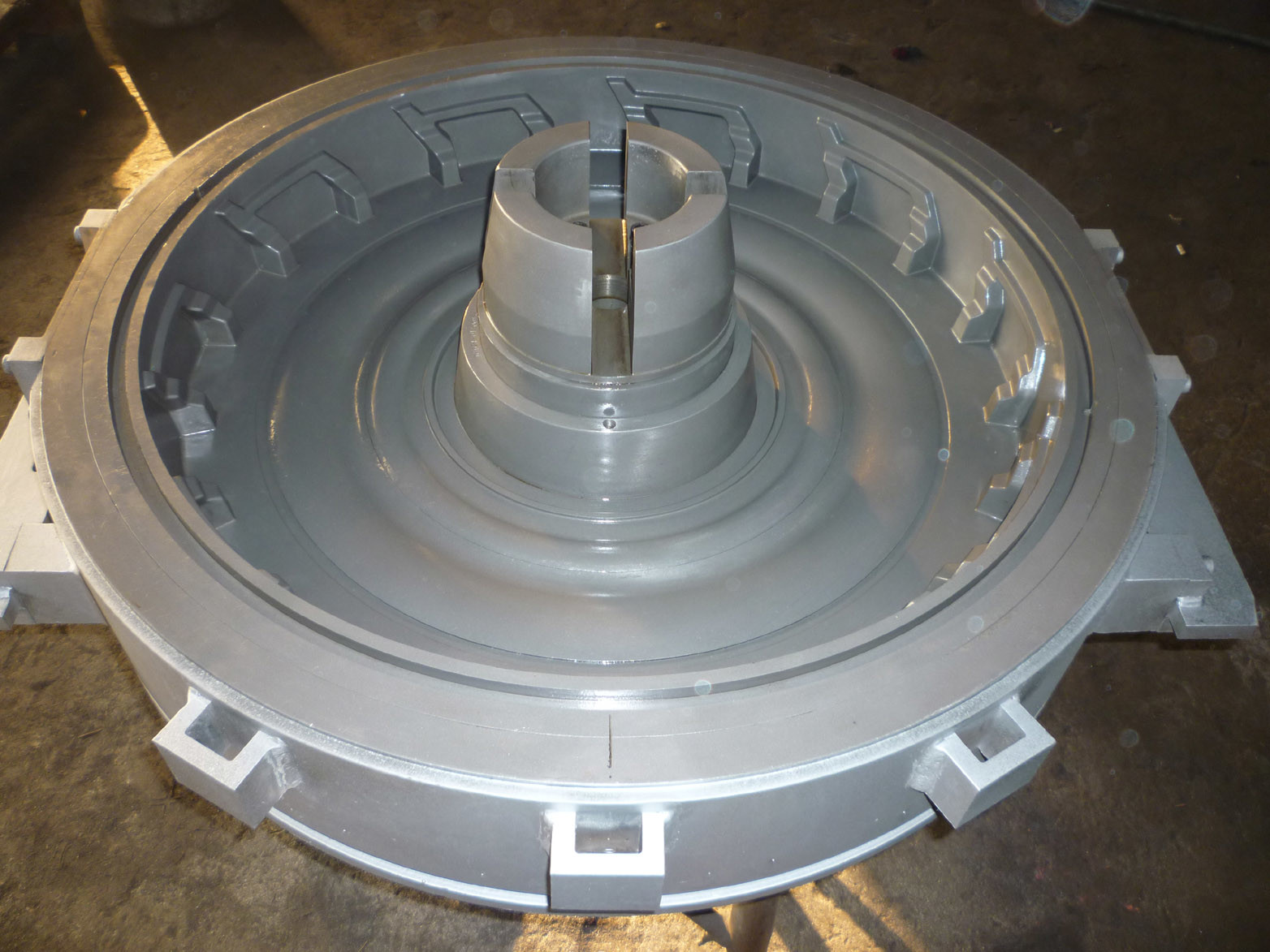 Cheap solid tyre mould for sale
