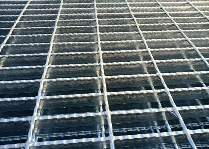China Stainless Steel Bar Grating 6mm Twist Steel Cross Bar Untreated Feature on sale
