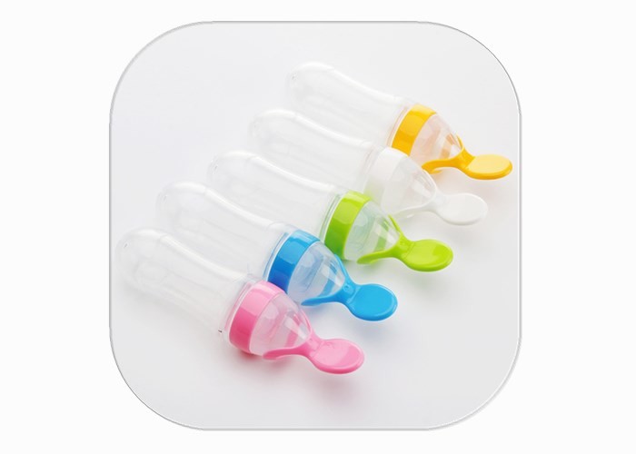 China BPA Free Silicone Baby Bottles Easy Clean With Baby Food Dispensing Spoon on sale