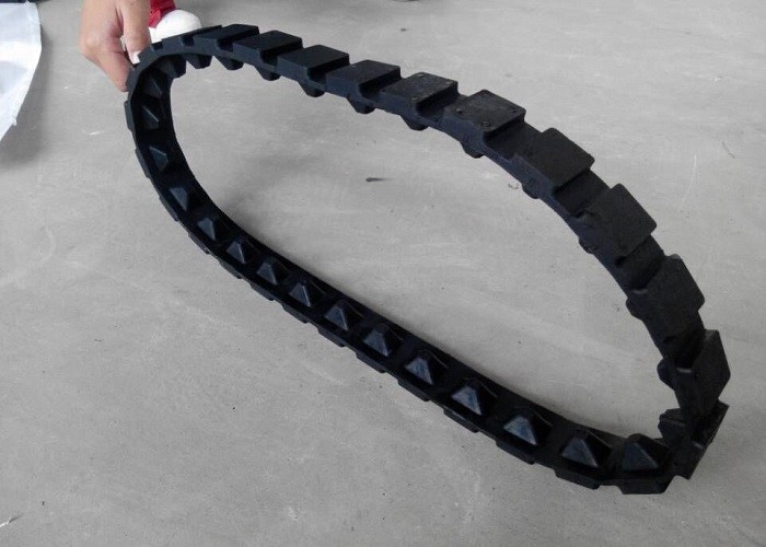 Buy cheap Customized Robot Rubber Tracks light Weight With Tension / Support Wheels from wholesalers