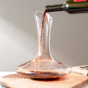 China 1800ml Crystal Wine Decanter Carafe 64 Oz Hand Blown Glass Wine Decanter Lead Free on sale