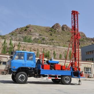 GL-IIA Truck Mounted Drilling Rig Water Well Machines For Hard Rock Drilling 300m