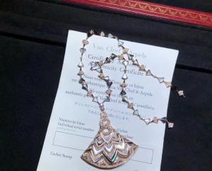 Best High End Custom 18K Gold Jewelry , Luxury Bulgari Diamond Necklace wholesale