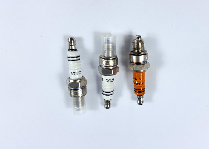 China Motorcycle / Tricycle Engine Spark Plugs A7TC Black / Whtie / Orange Colors Available on sale