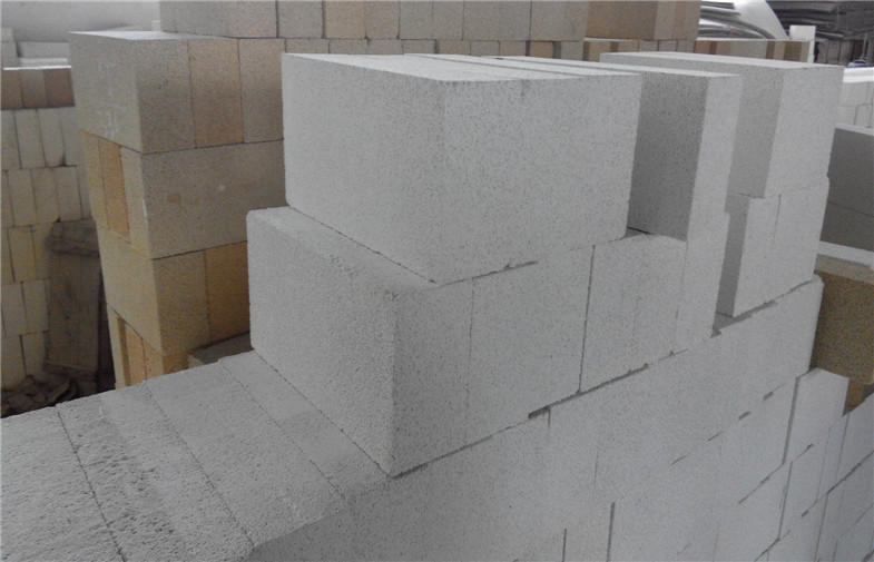 China Mullite Insulation Kiln Refractory Bricks In Lining Or Heat Insulating Materials on sale
