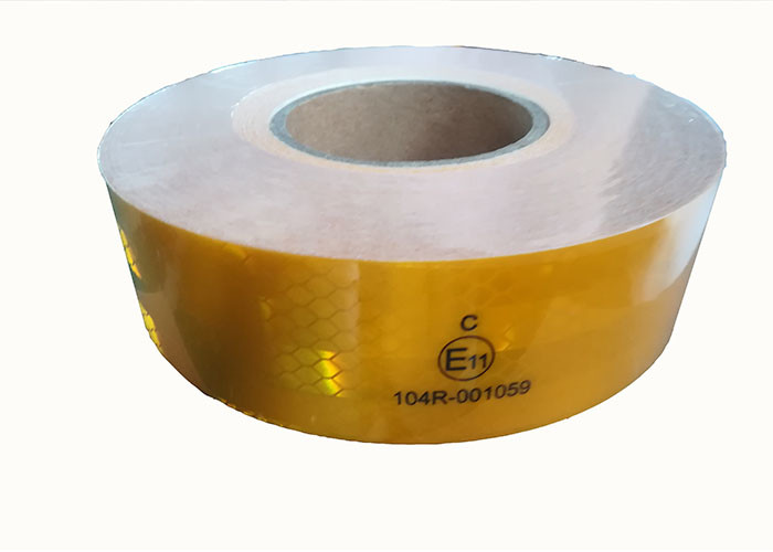 China Yellow Ece 104 Reflective Tape Custom Printed , Conspicuity Reflective Vehicle Marking Tape on sale