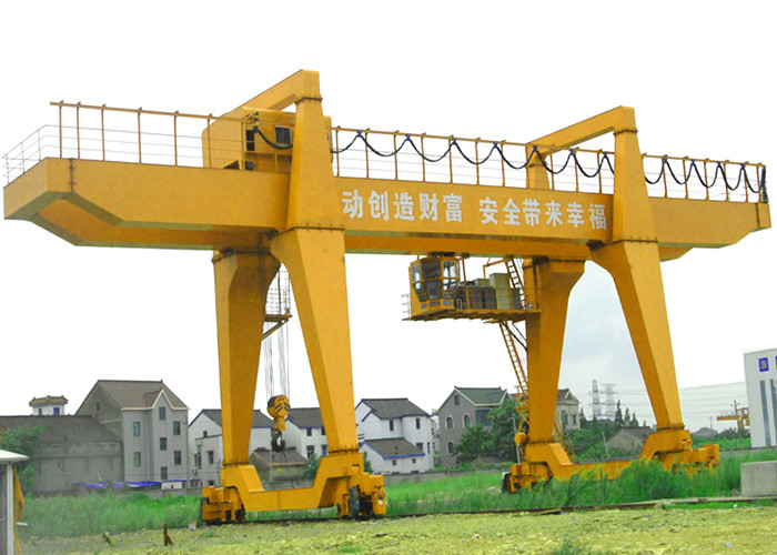 MG Type Rail Lifting Double Beam Crane With Hook 30 Ton 0 - 15m Cantilever Length
