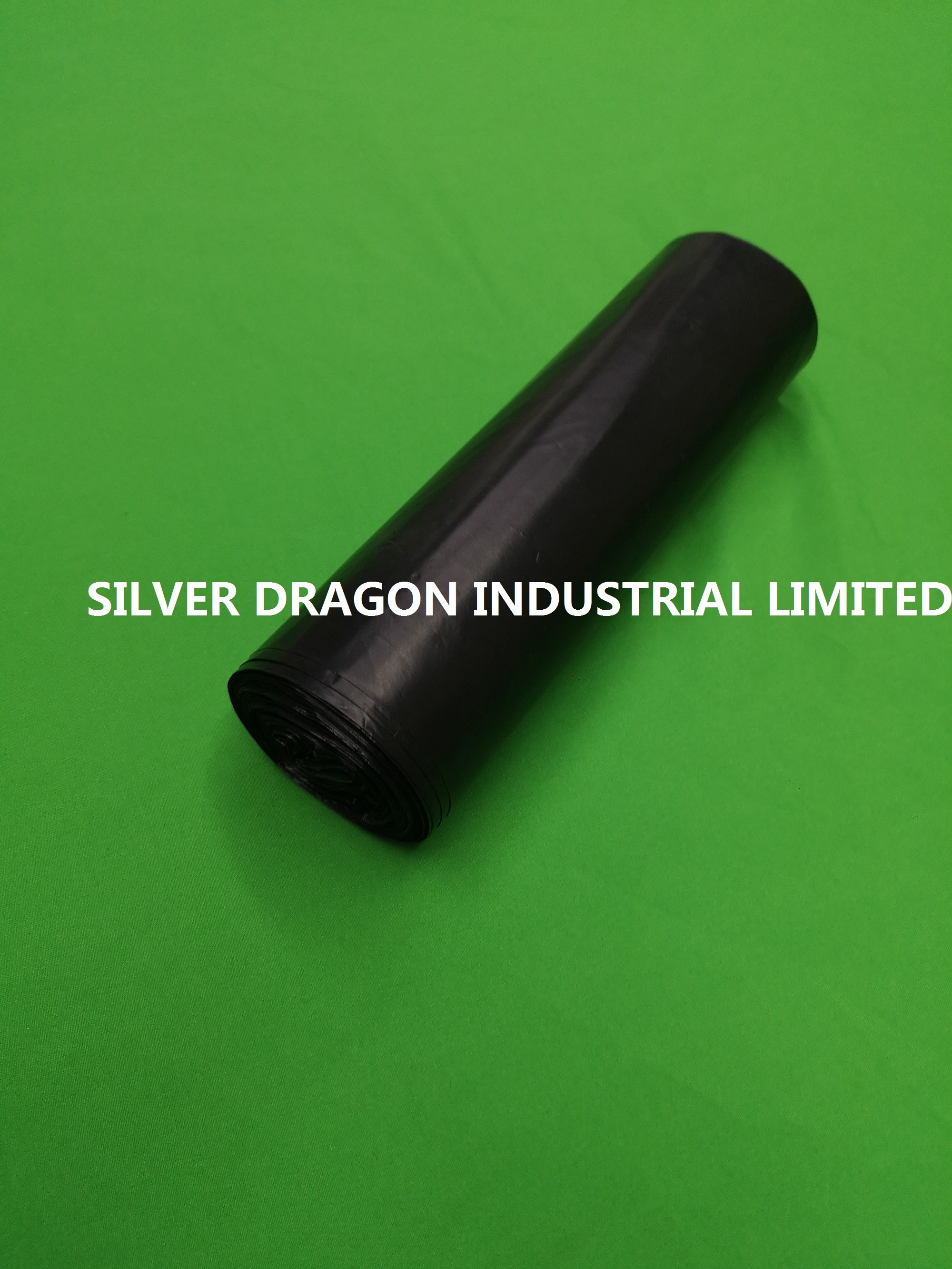 China Heavy duty black HDPE bin liners/garbage bags on rolls, 84x101cm, 30 pcs per roll for sale