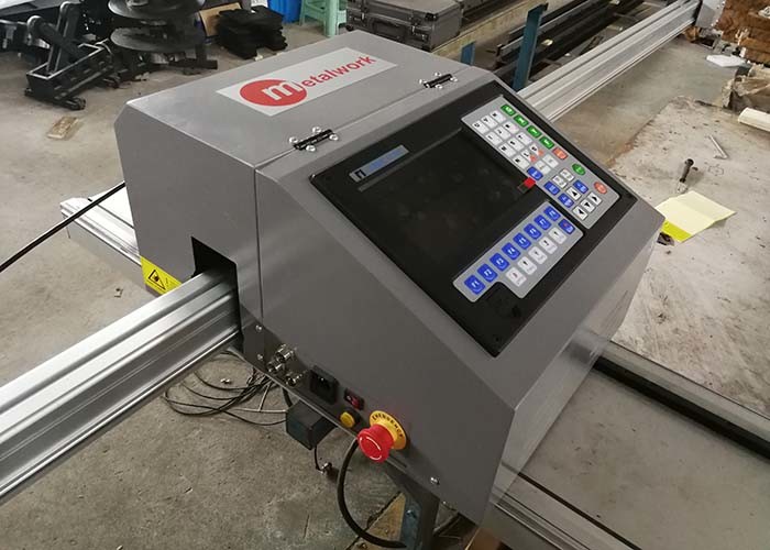 China Economical Portable Cnc Flame Plasma Cutting Machine For Metal Sheet on sale