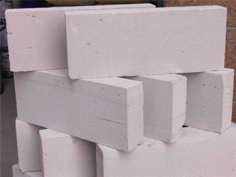 China China supplier 65% al2o3 refractory brick on sale
