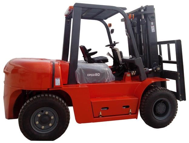 China YTO 88.2kw 8ton Logistics Machinery Diesel Powered Forklift on sale