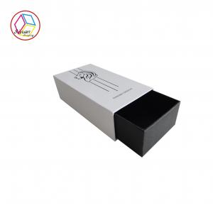 China Simple Mens Jewelry Box Customized Logo Printing Recyclable Feature on sale