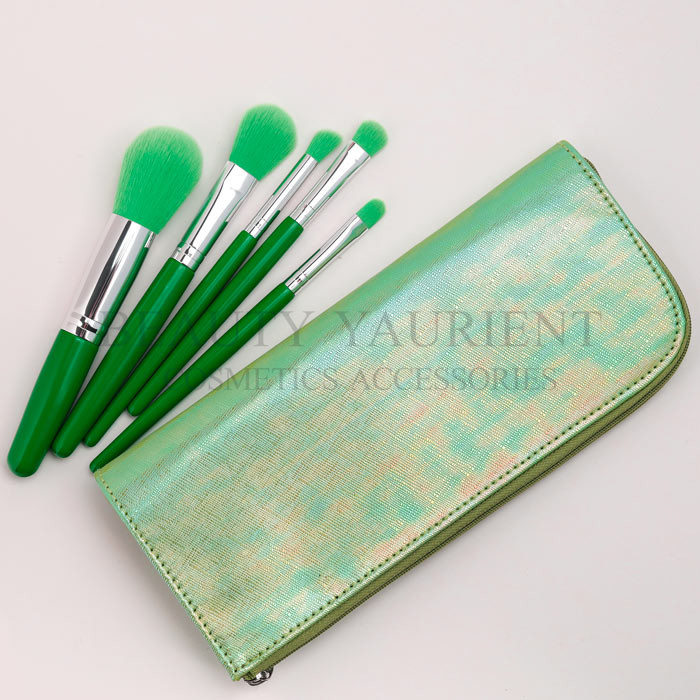 China 5pcs Makeup Brush And Bag Set  PBT Hair Green Handle Makeup Brushes on sale
