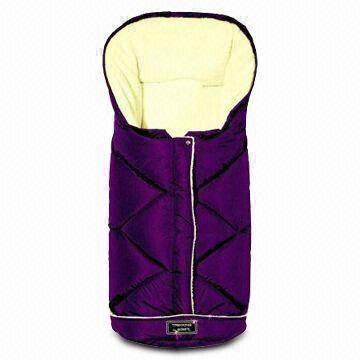 China Baby Sleeping Bag with Waterproof Design and Polyester Wadding Filing on sale