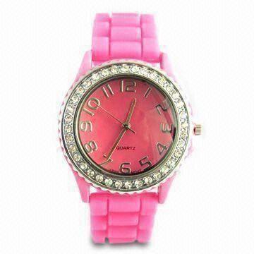 Best Waterproof Silicone Wristwatch with Diamond, Customized Logos and Designs are Welcome wholesale