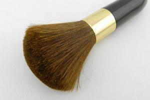 China Center Cut Goat Hair Powder Makeup Brush- black on sale
