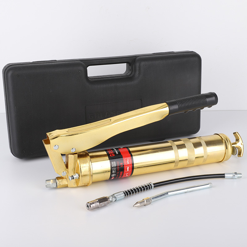 China Gold Plated Double Stroke Type Grease Gun High Pressure 900cc Oil Injector on sale