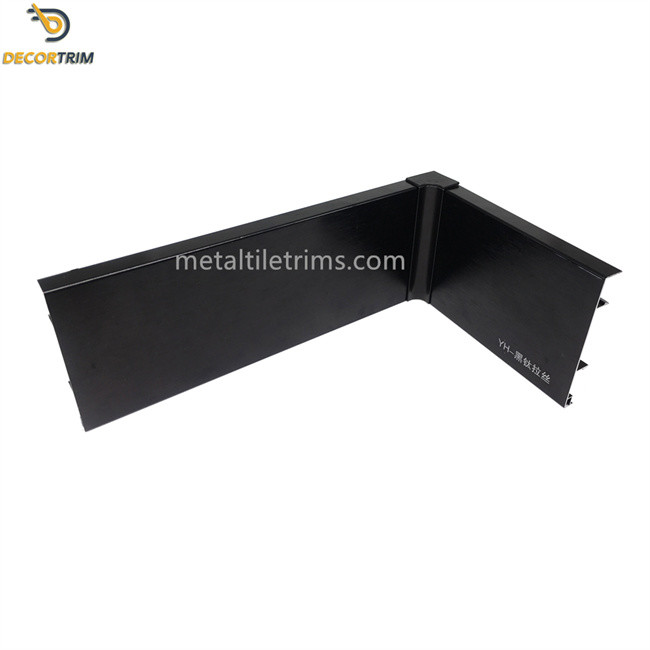China Brush Bright Black Skirting Board Profiles 80mm Aluminum Alloy 6063 Material on sale