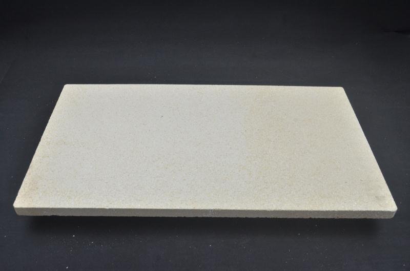 China Kitchen Baking Refractory Pizza Stone Cordierite Material For Utensils Pizza Oven on sale