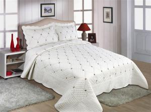 China Fade Resistant Quilts With Embroidery , 160x240 / 220x240cm Cotton House Quilt Covers on sale