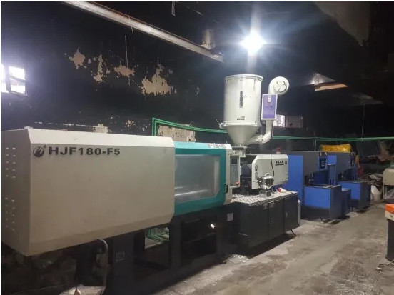 China Small High Response Injection Molding Machine 1800KN / 180 Ton ISO9001 on sale