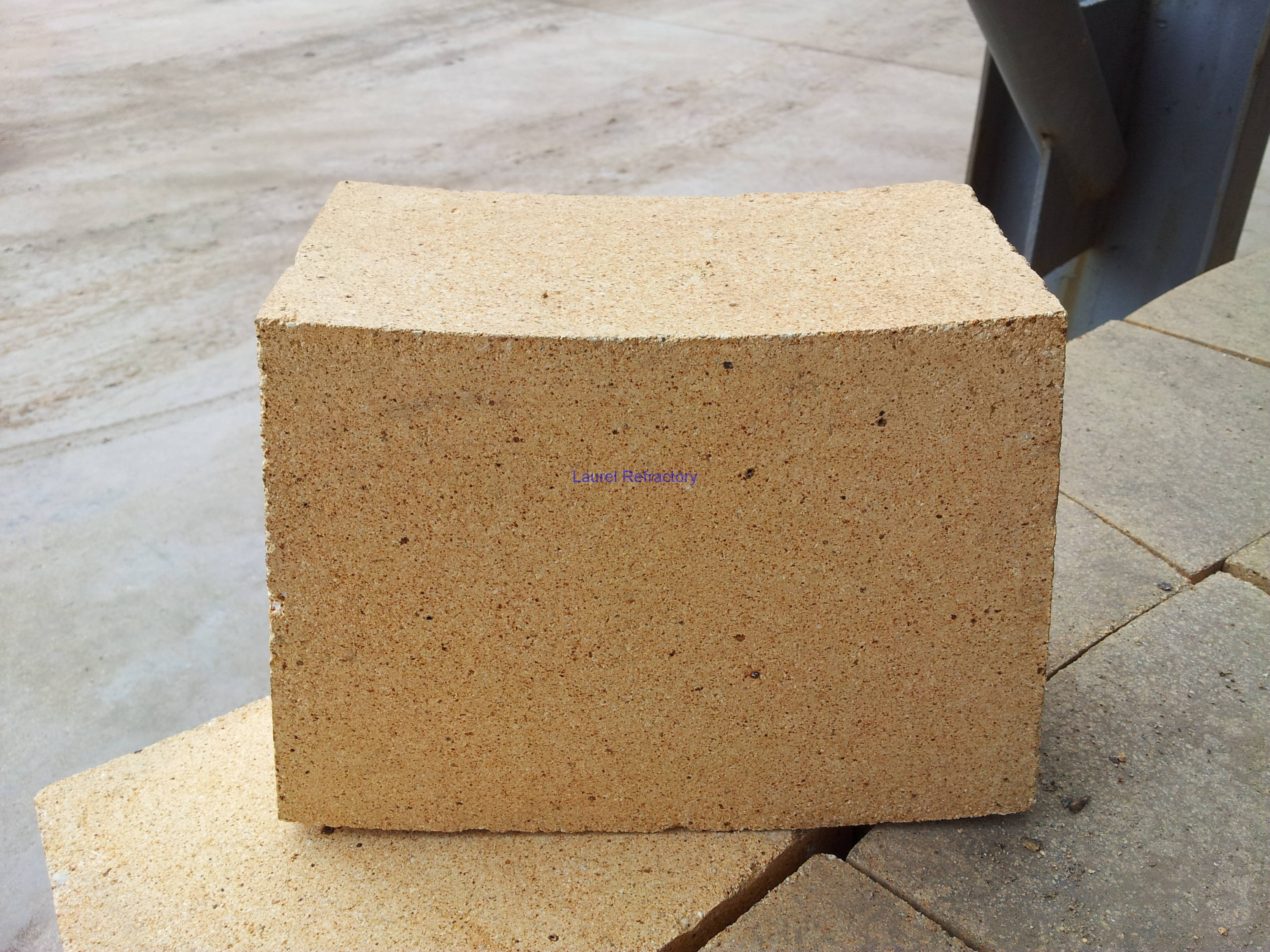 China Insulation Fired Clay Brick , Fire Resistant Bricks For Pizza Oven on sale