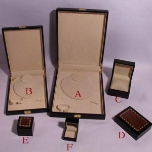 China wooden jewelry box sets with attractive inlay on box face, velvet lining on sale