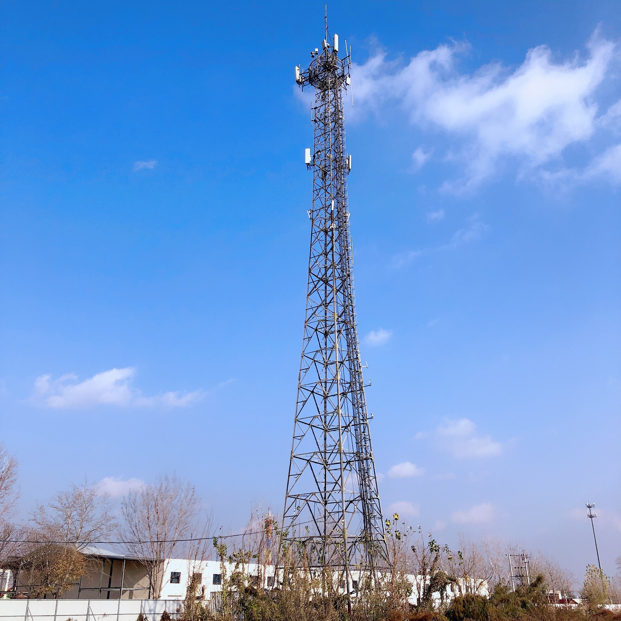 China Radio Mobile Telecommunication 80m 3 Legged Tower Self Erecting Lattice Steel Towers on sale