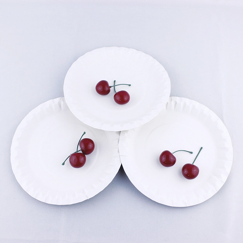 China Party Disposable Birthday Cake Plates , Circular White Eco Friendly Paper Plates on sale