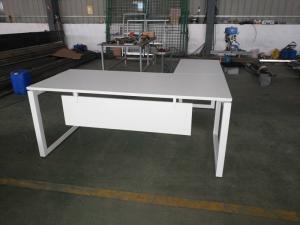 China Modular Wooden and steel L Shape Executive Office Table Desk for Office Furniture on sale