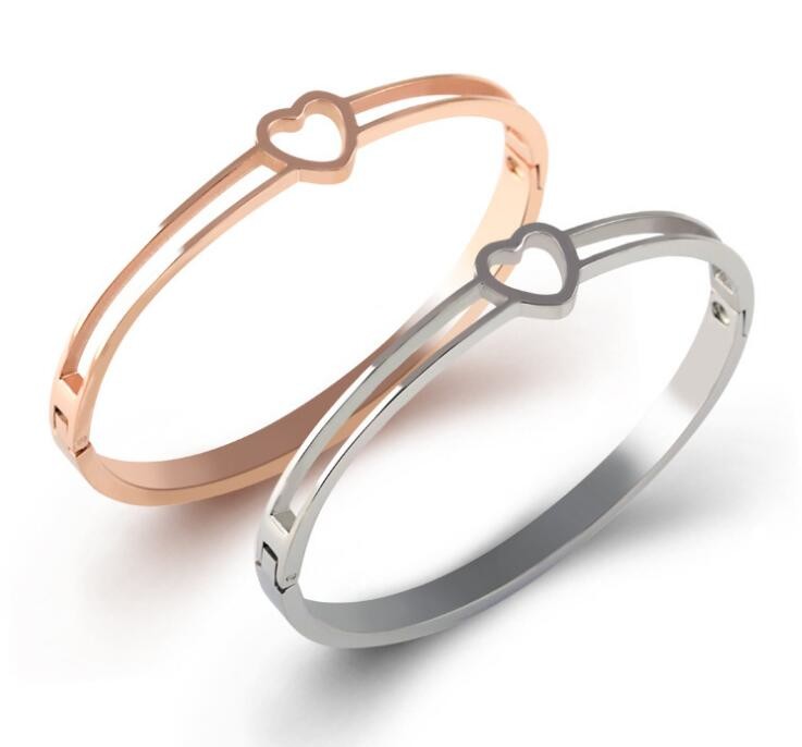 China latest Stainless Steel Heart Wire Bracelet for Girls, High-End Open Bangles on sale