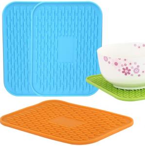 China Rectangle Silicone Kitchen Tools , Silicone Baby Food Mat Heat Insulation on sale