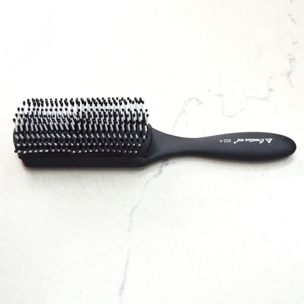 Cheap Professional Detangle plastic round hair brush with cushion Detachable brush for sale