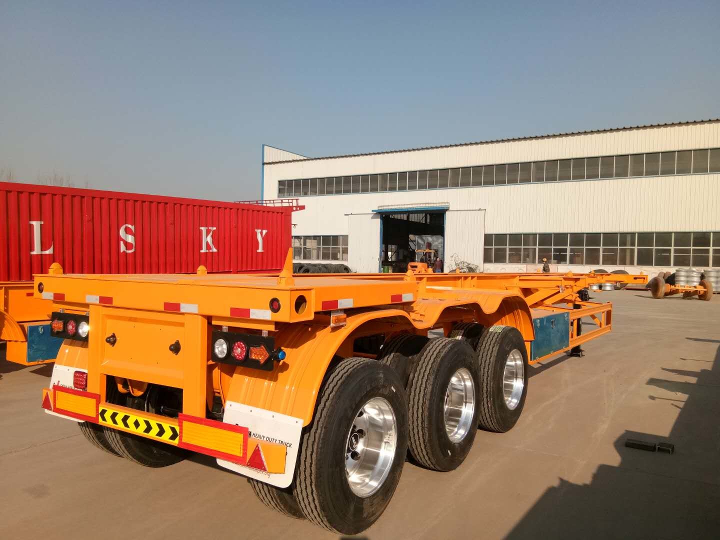 China Tri Axle 50T Container Skeleton Trailer Skeleton 40ft Container Trailer on sale