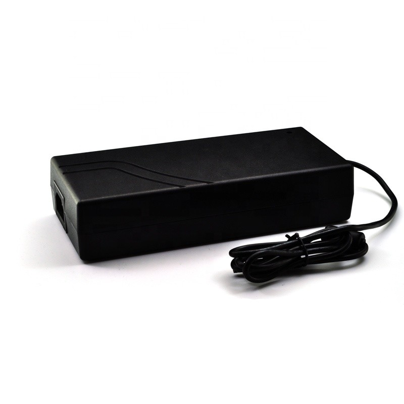 China LED Indication AC DC Power Adapter 200W Solid Material For Laptop Power Supply on sale