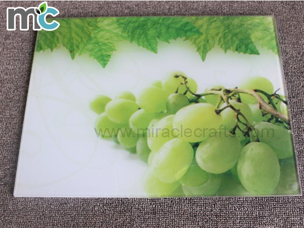 China Tempered glass cutting boards on sale