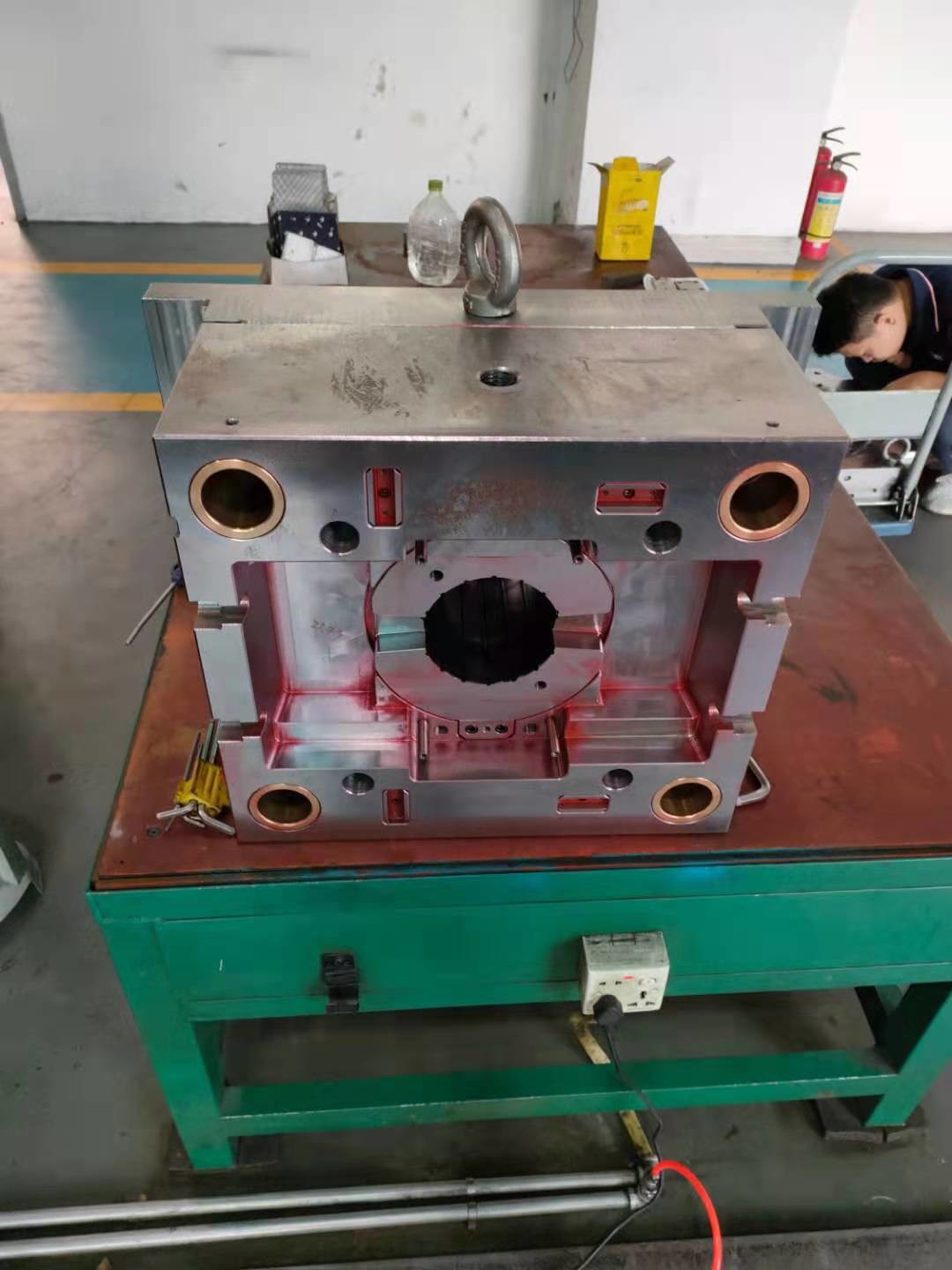 Best Texture SKD61 Multi Cavity Injection Moulding For Submarine Gate wholesale