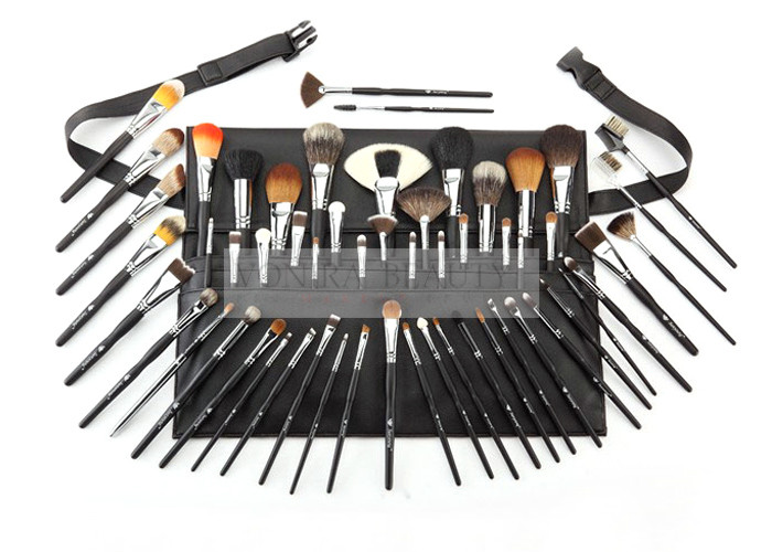 China Professional Classic Black Makeup Brush Collection Set With Brush Belt on sale
