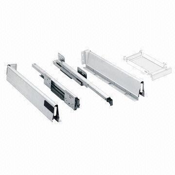 China Soft closing kitchen drawer slide, with up to 45kg load bearing on sale