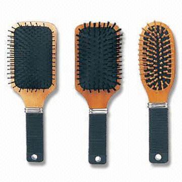 China Wooden Hair Brush with Hangtag, Available in Various Sizes on sale